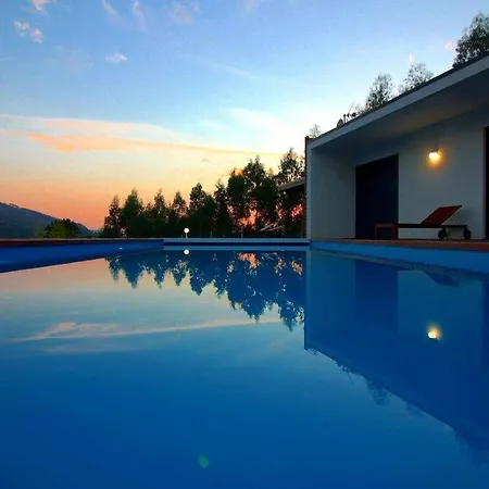 Villa Entre A Montanha Rio E Mar Norte De Portugal